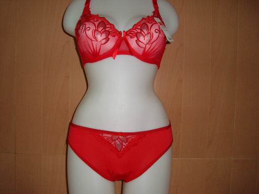 ��Ʒ���ƣ���װ