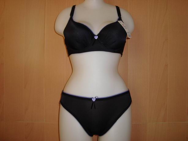 ��Ʒ���ƣ���װ