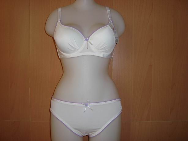 ��Ʒ���ƣ���װ