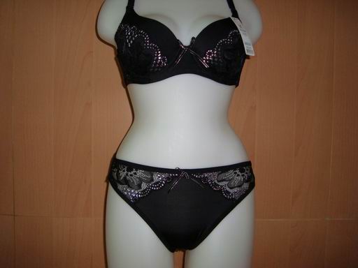 ��Ʒ���ƣ���װ