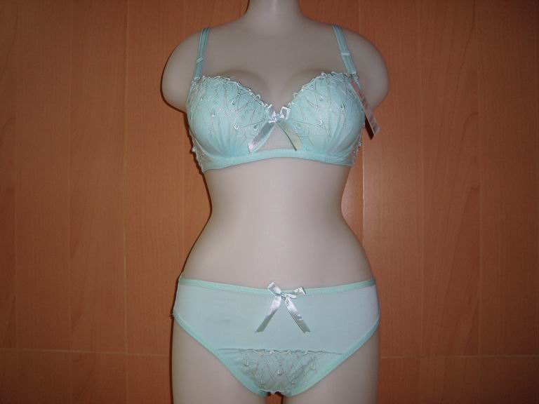 ��Ʒ���ƣ���װ